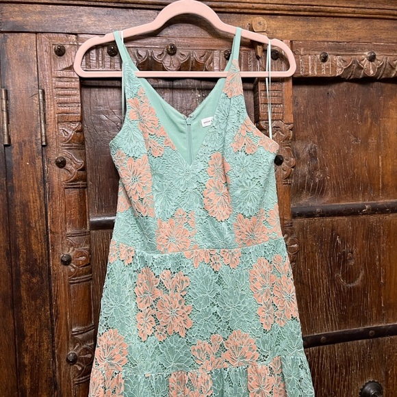 DRESS THE POPULATION Melina Tiered Skirt Maxi Dress in SEAFOAM MULTI sz M $268 - Picture 12 of 13